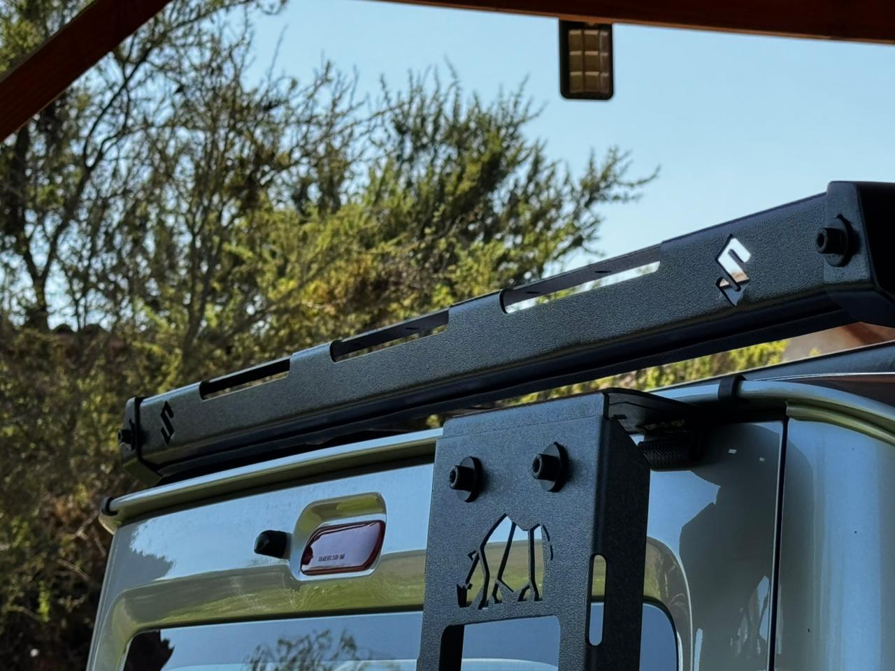 ESCALERILLA JIMNY — imagen 3