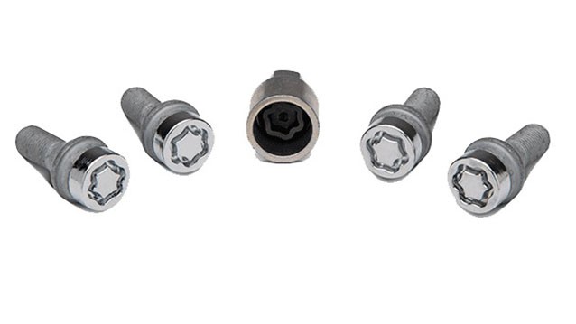JUEGO DE PERNO ANTIRROBO PARA LAS RUEDAS