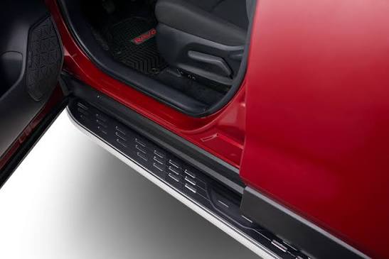 PISADERAS NEW RAV4 2026